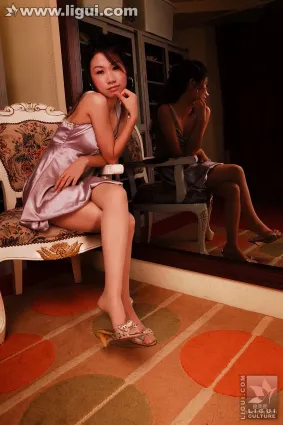 Model 海伦《甜性涩爱 失控思绪别样裹足捆》 [丽柜美束LiGui] 丝足写真图片