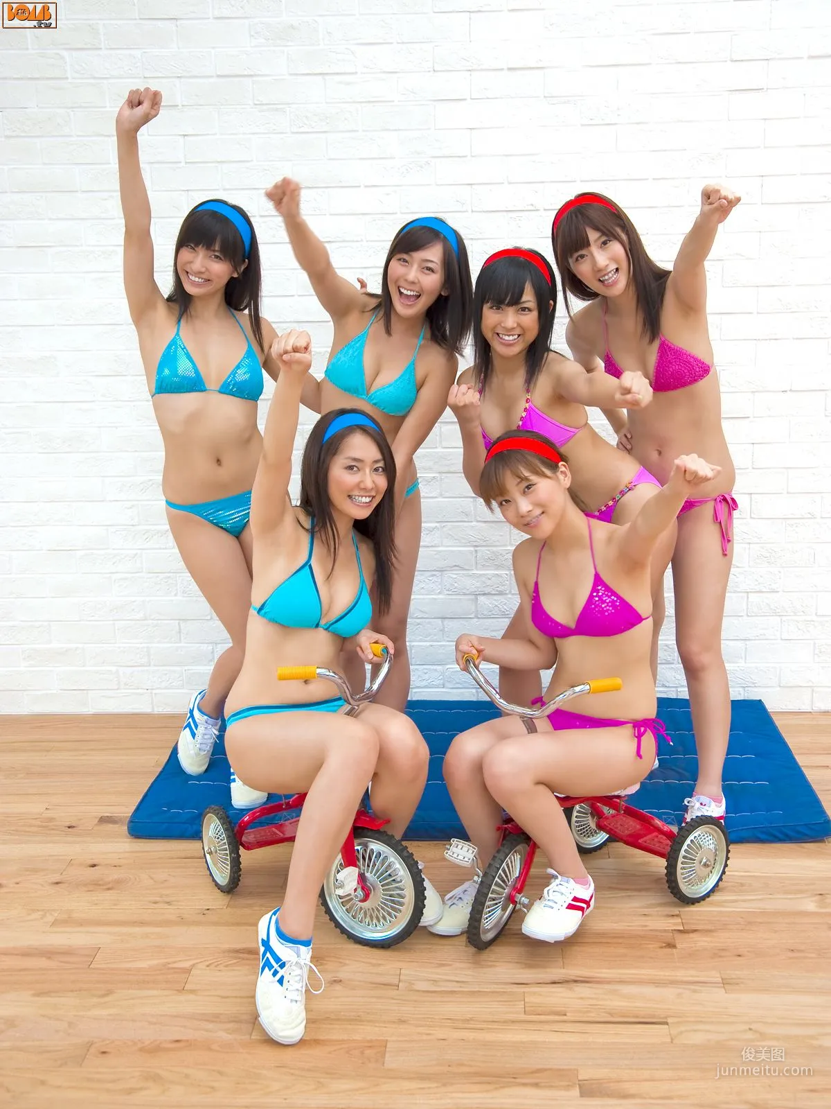 谷桃子/重盛さと美/伊藤惠美/中川杏奈/戸田れい《Random Ladies》写真集 [Bomb.TV] 2009年10月刊