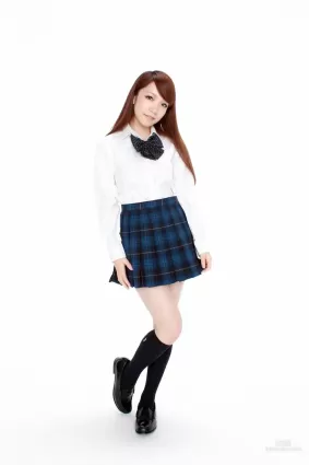 平山藍里《女子高生入学》写真集 [YS Web] Vol.463