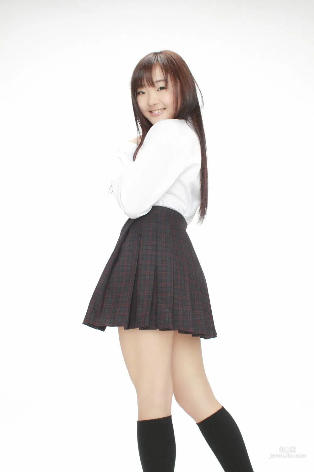 愛沢新菜《ちっちゃおっきい美少女入学！》写真集 [YS Web] Vol.551