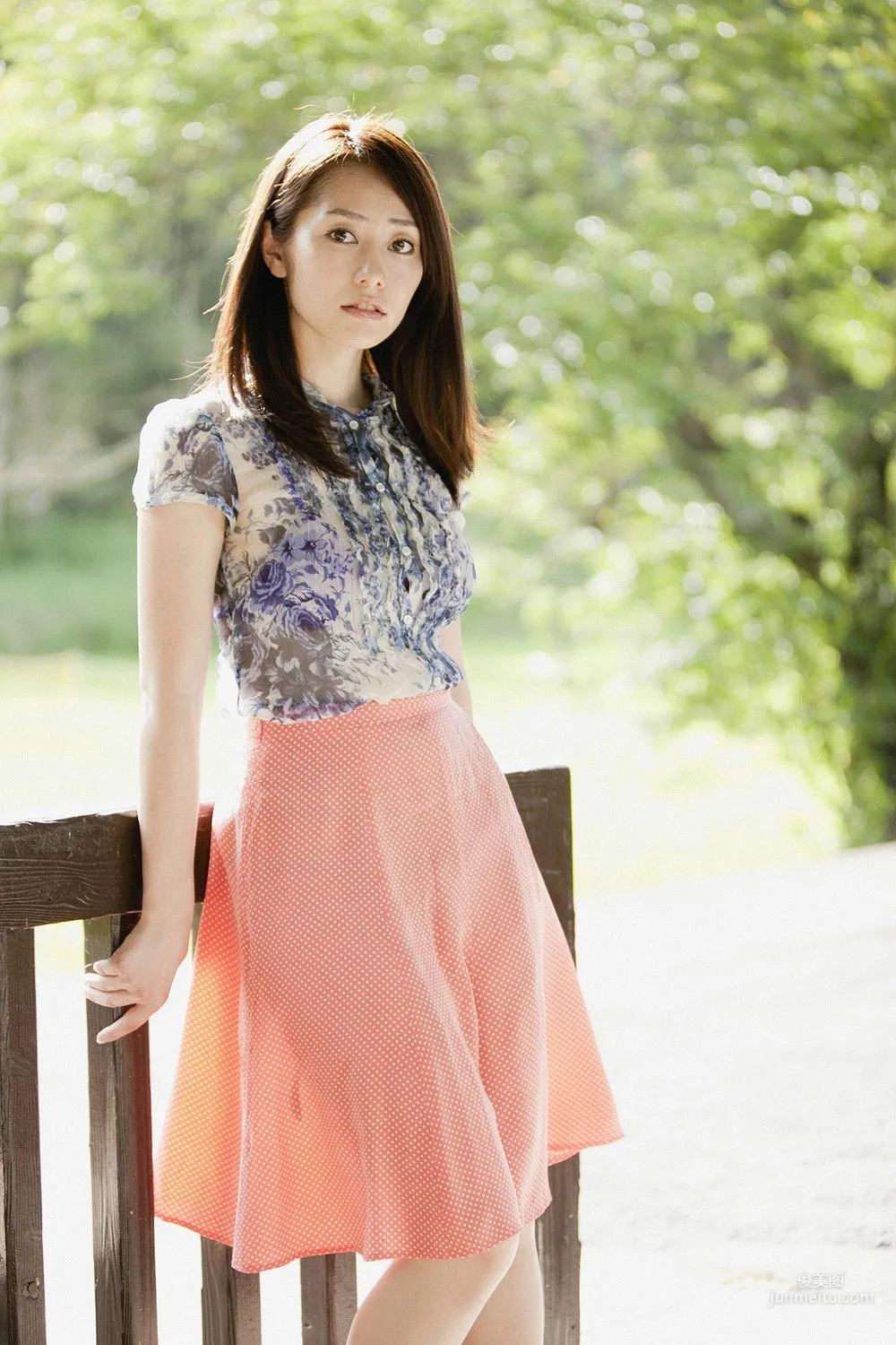 谷桃子《完熟》写真集 [YS Web] Vol.385