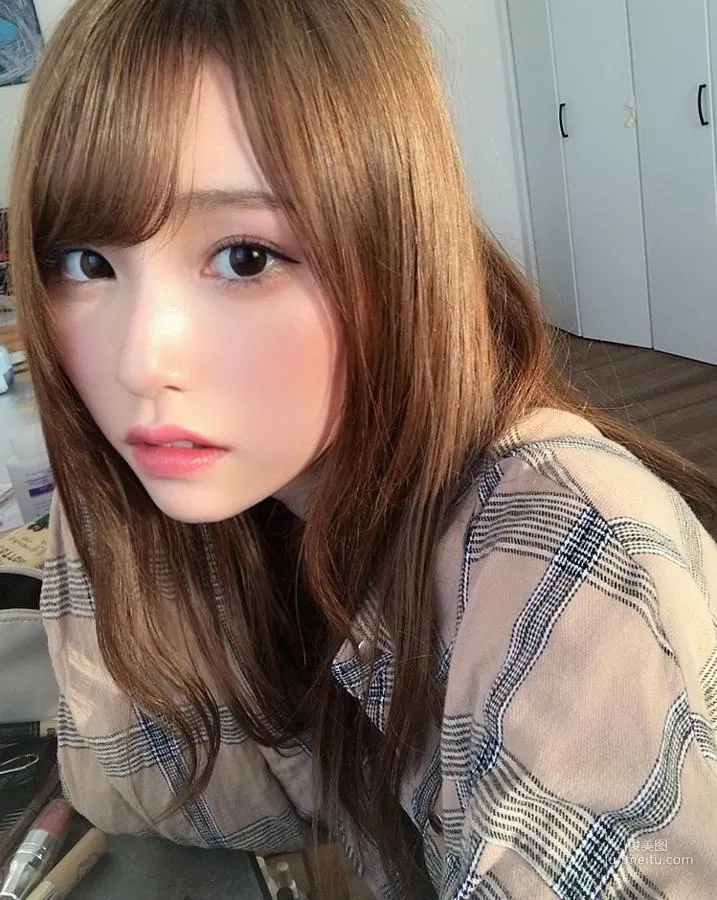 北海道正妹《脳て》被眼尖网友惊见「亮点」！