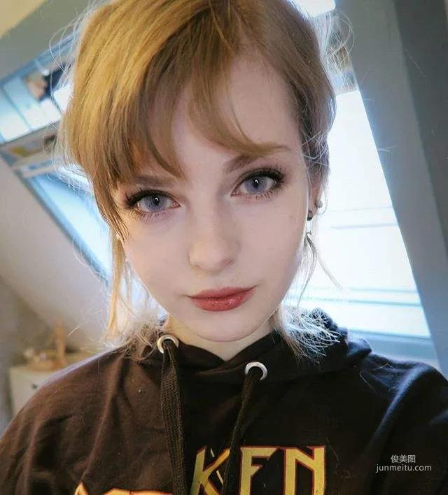 荷兰与新加坡混血正妹「Ella Freya」宝石般的眼睛让人看得目不转睛