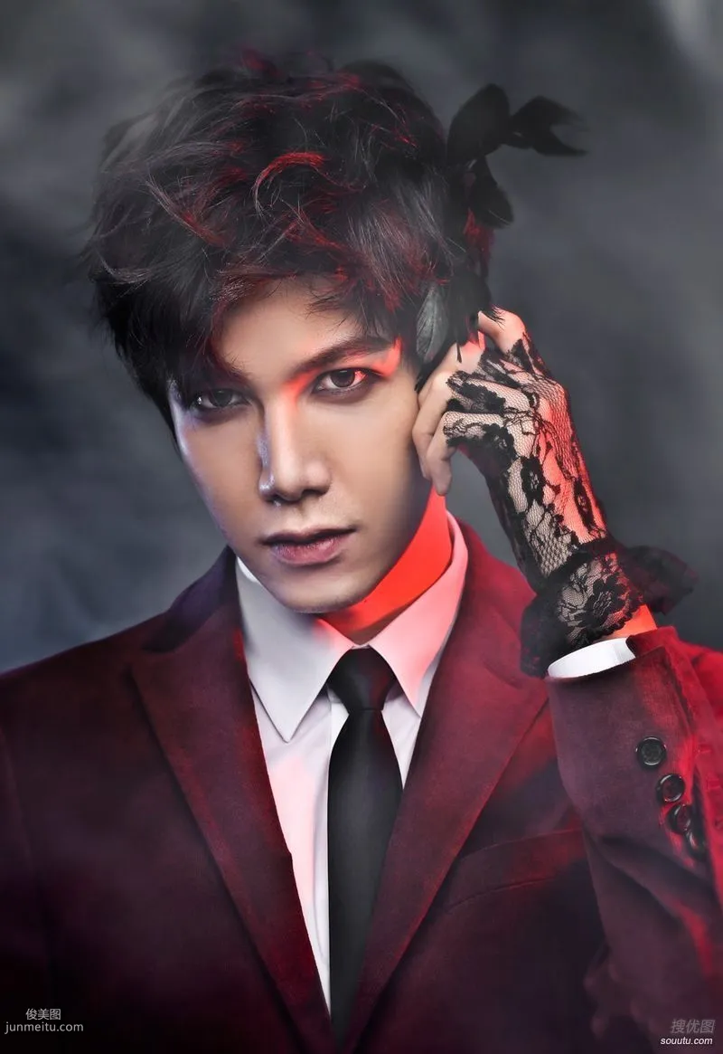 最新《M.Pire》魅惑造型写真