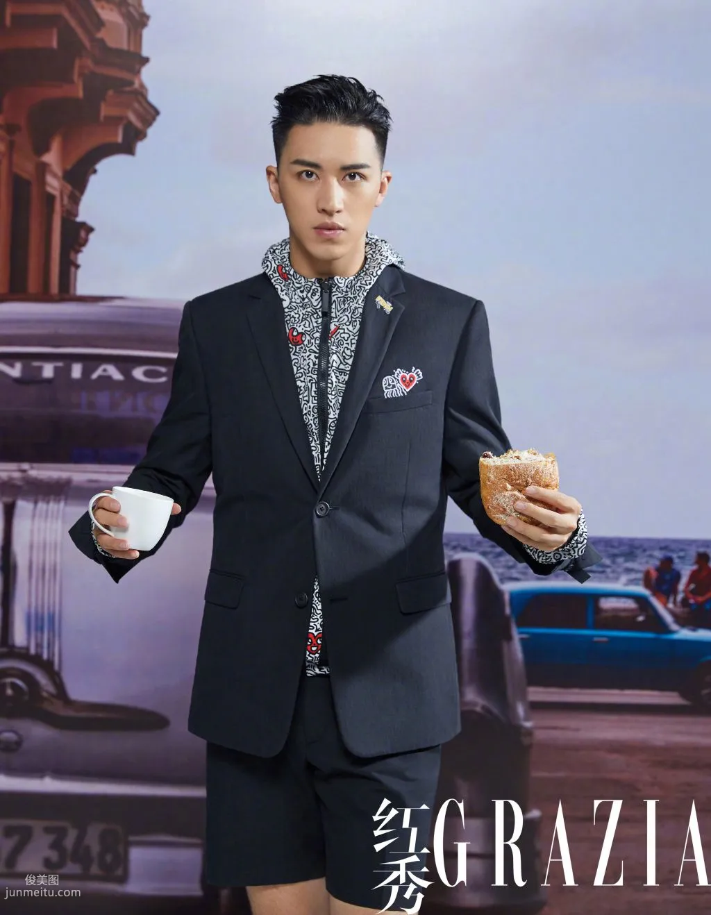 啥都别说，帅就完了，许魏洲多套服饰登杂志帅气写真