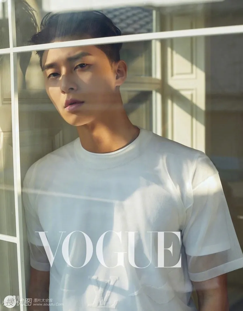 朴叙俊《VOGUE》杂志蜕变主题帅气有型写真图片