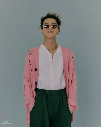 韩国男团WINNER复古帅气写真照片