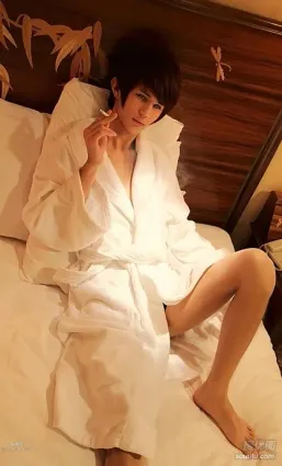 网络妖男马里山美图精选