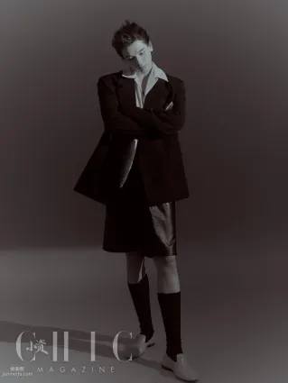 帅气歌手姚弛杂志写真，多套服饰诠释潮男风尚