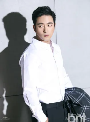 韩国帅哥李周锡时尚写真大片-bntnews出品