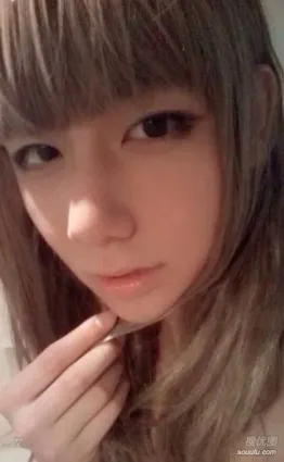 某知名大学"校草"网络红人帅哥生活照