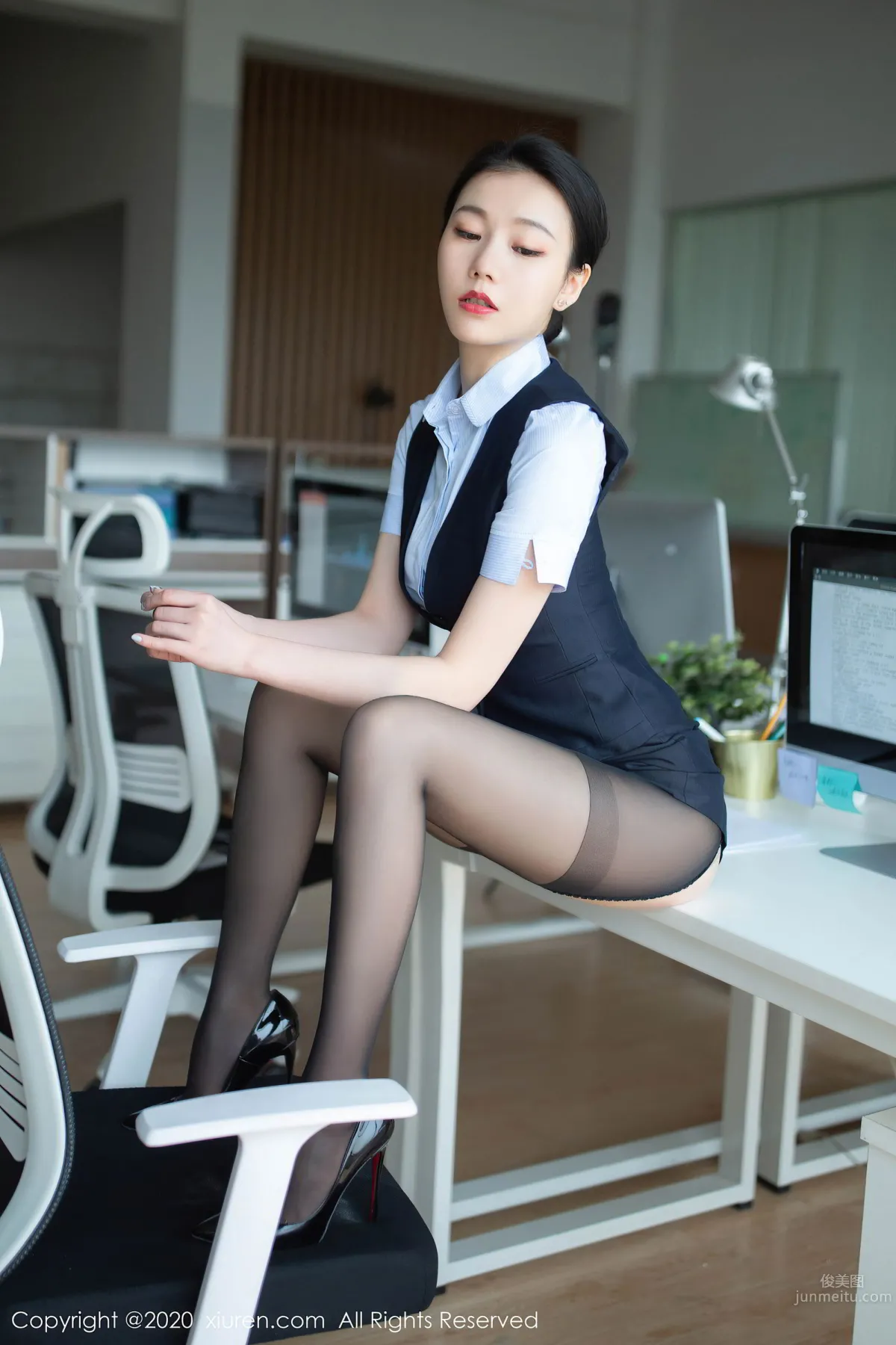 [XiuRen] 2020.08.03 No.2398 安然Maleah