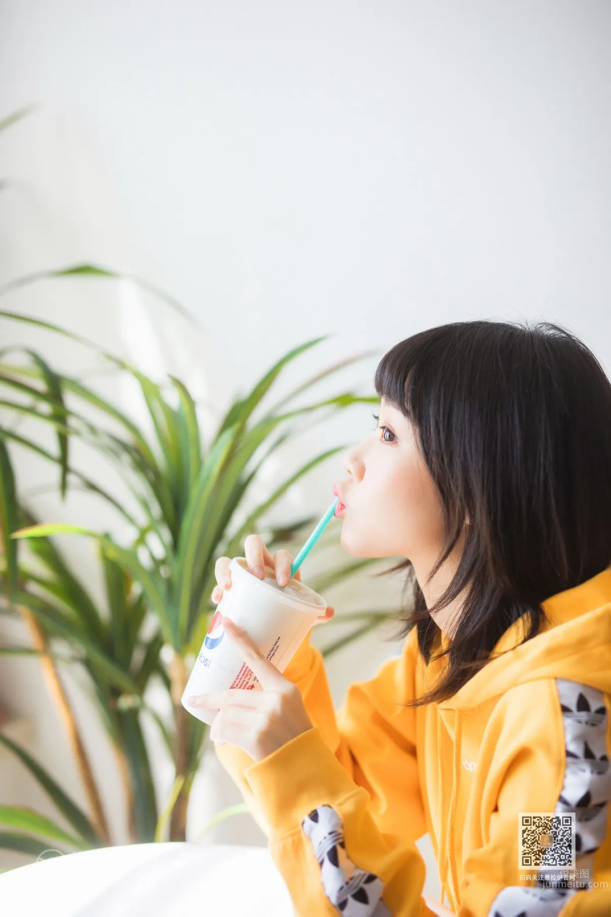 [YALAYI雅拉伊] 2019.01.22 Vol.526 缤纷时光 粉粉
