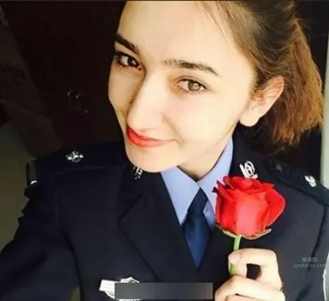 迪丽热巴·牙合甫-特警私房照