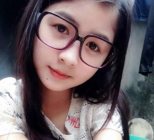 Ngo Thu(Ngố Thư)- 百万赞的越南妹