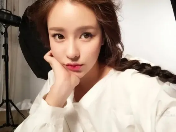 权秀晶(권수정)- Ulzzang University公主