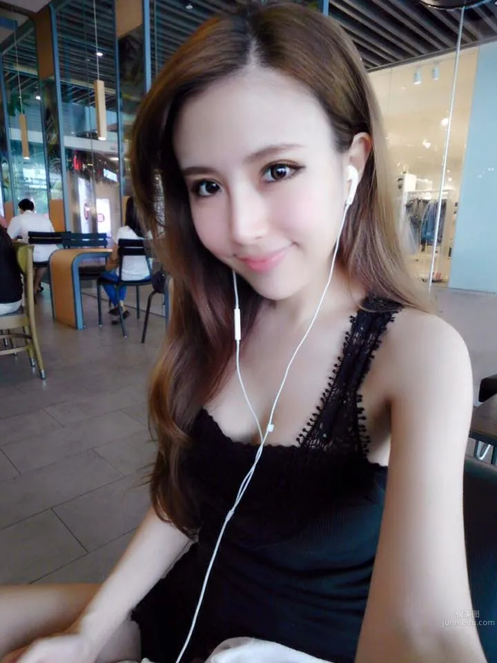 KK Karen- 不科学的娜美身材超辣