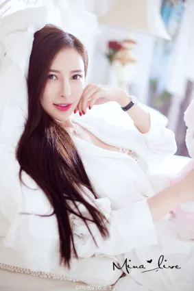 咪娜Mina- 气质女神私房照