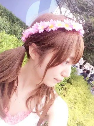 吉田桃美(吉田ももみ)- “才色兼备”新美女私房照