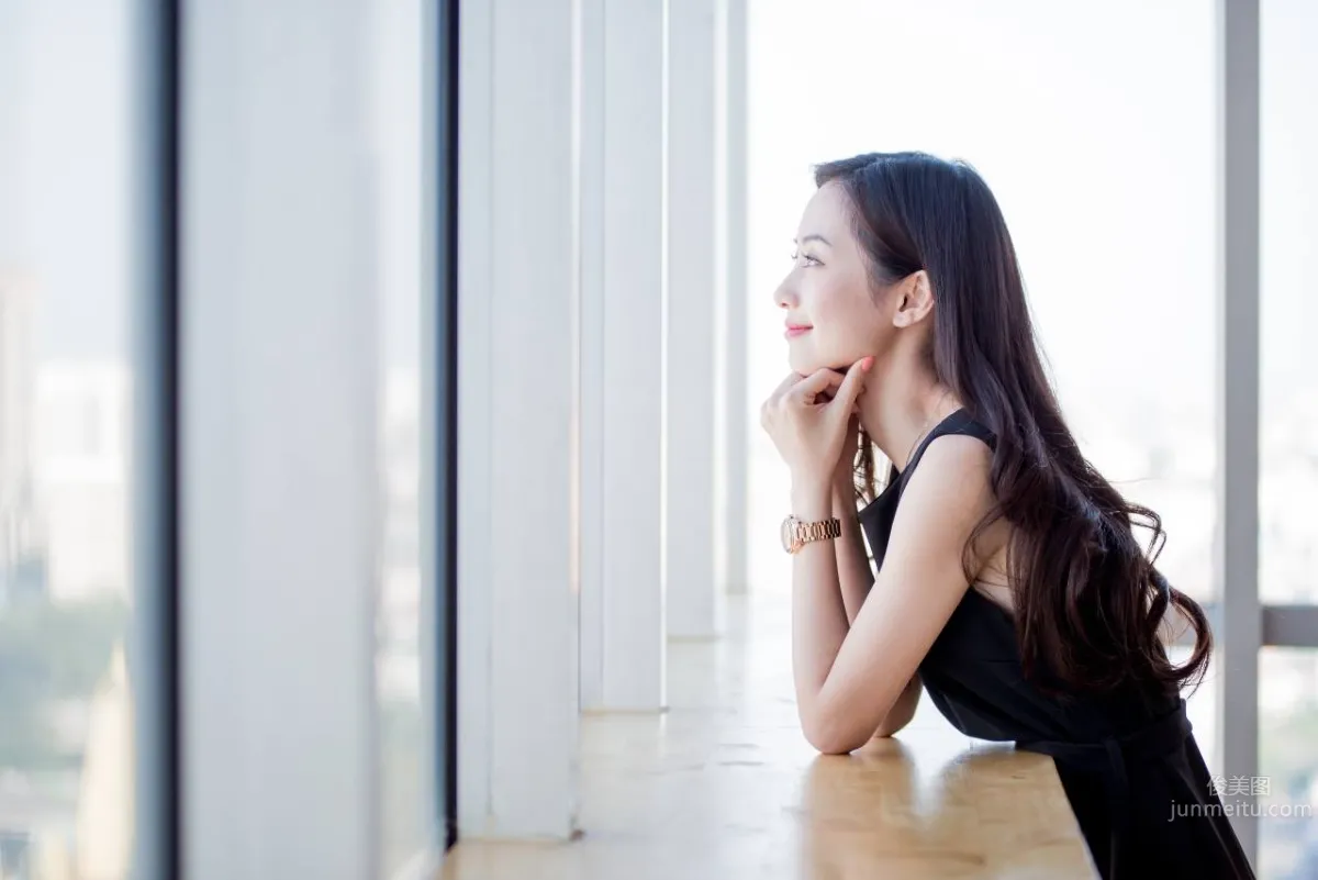 越南奶茶妹(Vũ Phương Anh)- 极品气质清新脱俗写真