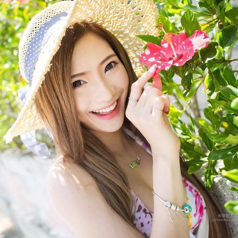 Nikki小嬺(汪茹怡)- 冲绳旅拍写真