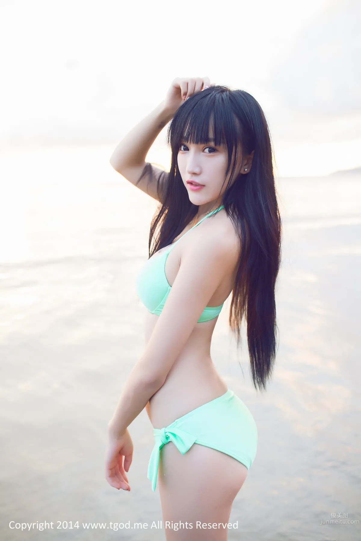 杨上萱- [TGOD推女神] 军舰上的海军女警花 沙巴系列写真 ~