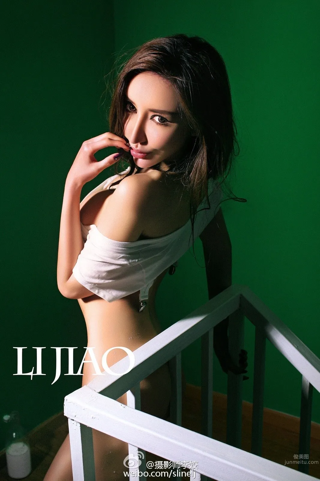 王瑞儿- 军服妖娆魅惑写真