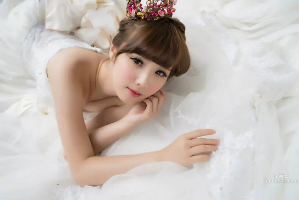 小苹果(郑裕蓁)- 好萌的才貌兼备的音乐女孩