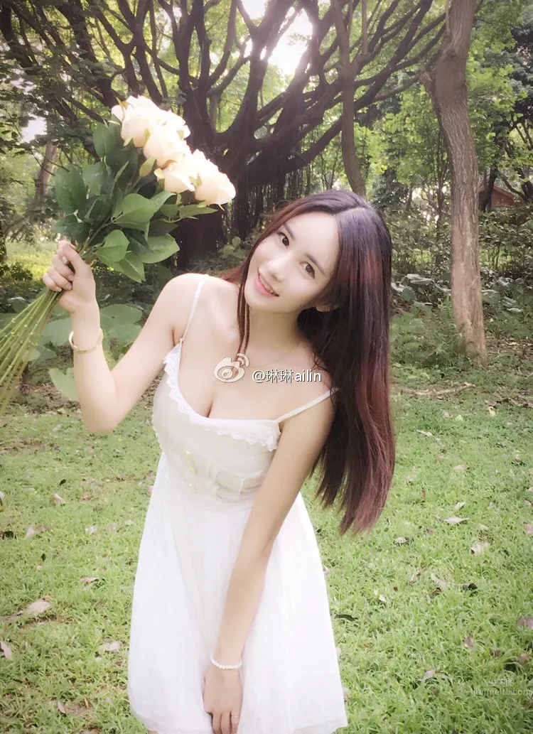琳琳ailin(黄锦琳)- 斗鱼俏皮女主播