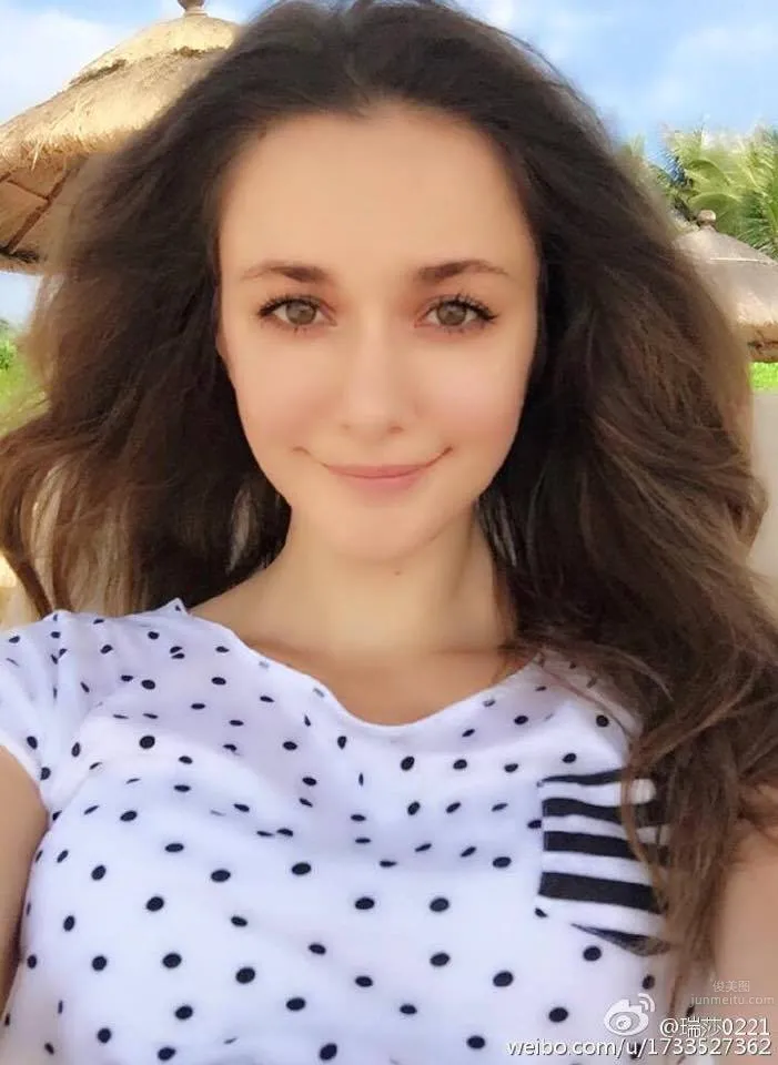 瑞莎Larisa- 台湾籍乌克兰希腊混血女神模特