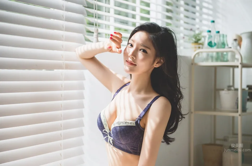 Jung Yoon- 韩国超正模特网拍写真