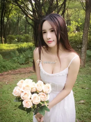 琳琳ailin(黄锦琳)- 斗鱼俏皮女主播
