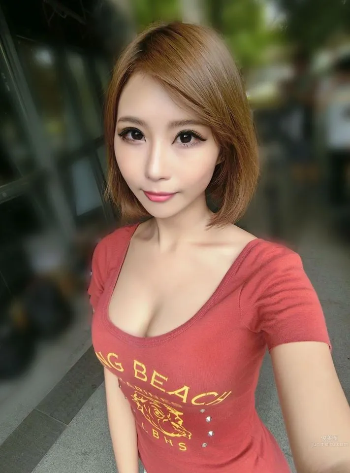 Sylvia小希- 短发美人户外写真
