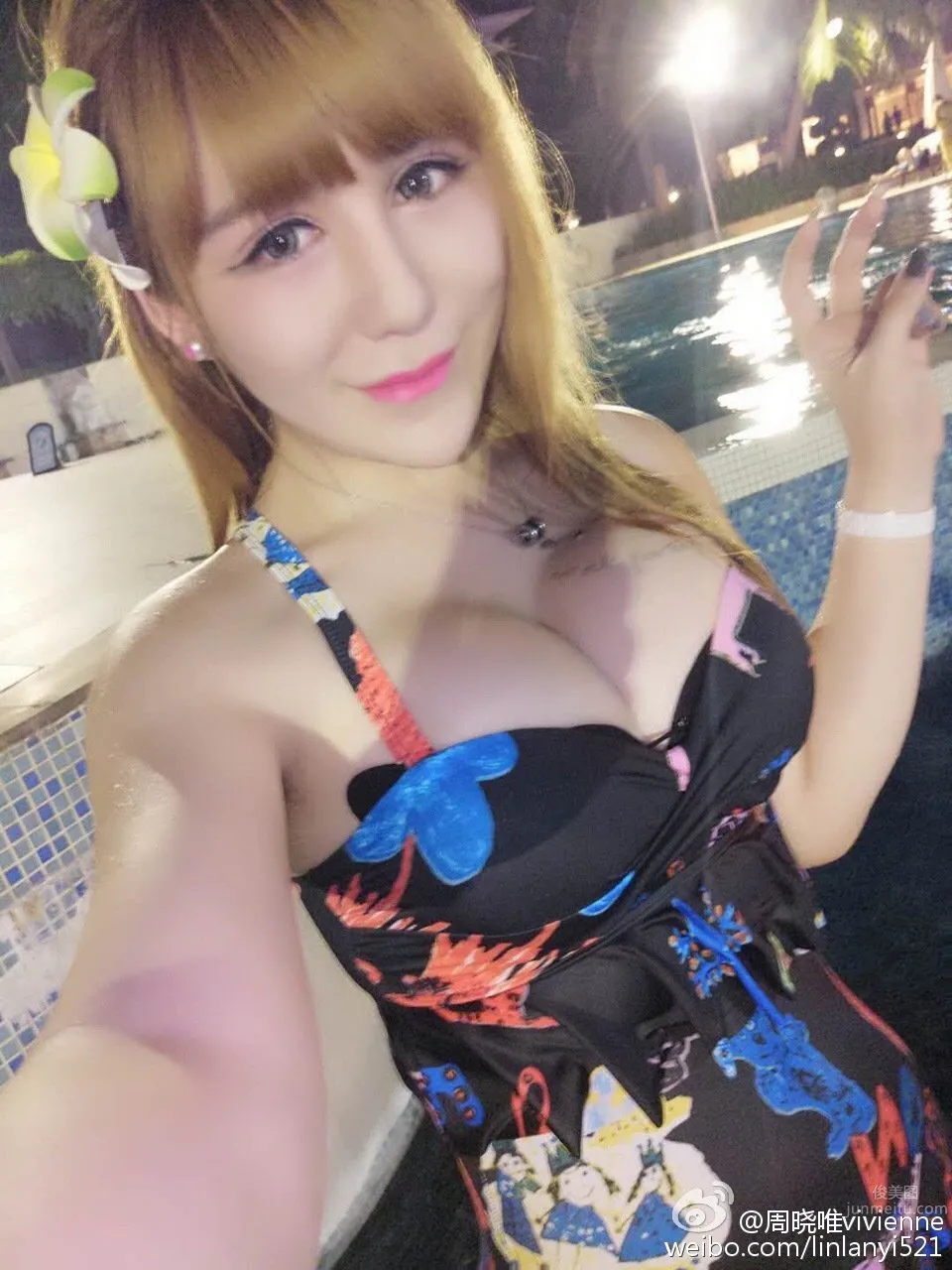 周晓唯vivienne- 微博性感私房美图