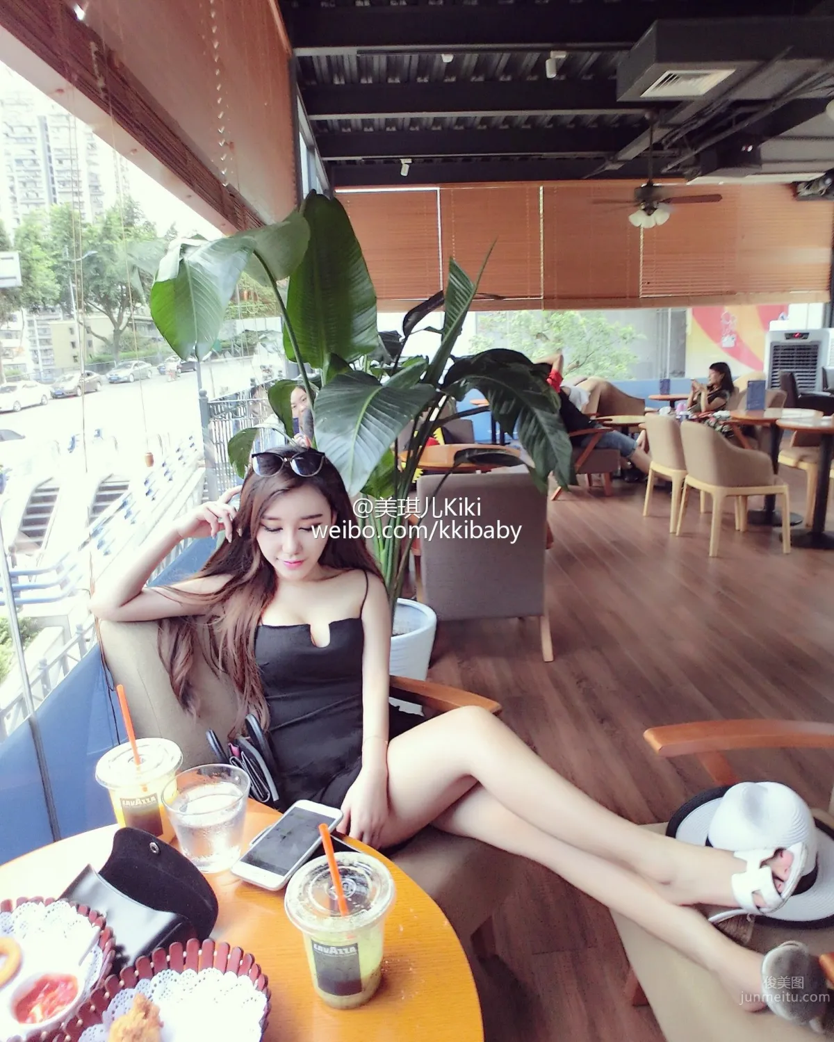 美琪儿Kiki- 性感妖娆花椒女主播