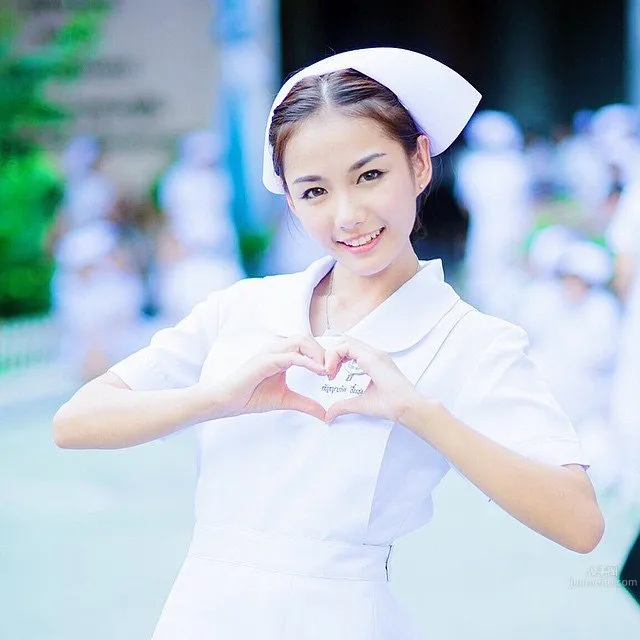 Namkhing Kanyapak- 最美护士的制服诱惑