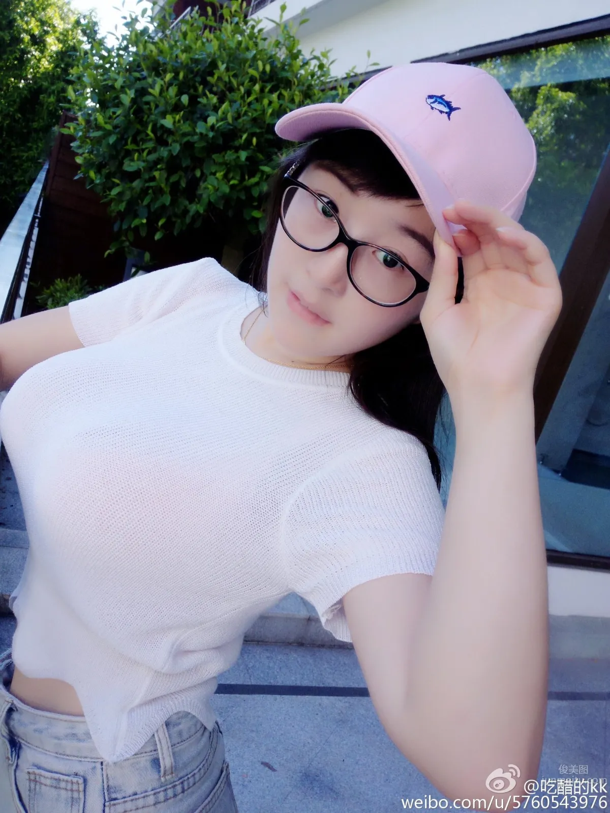 吃醋的kk- 绝对大胸美女主播私房照