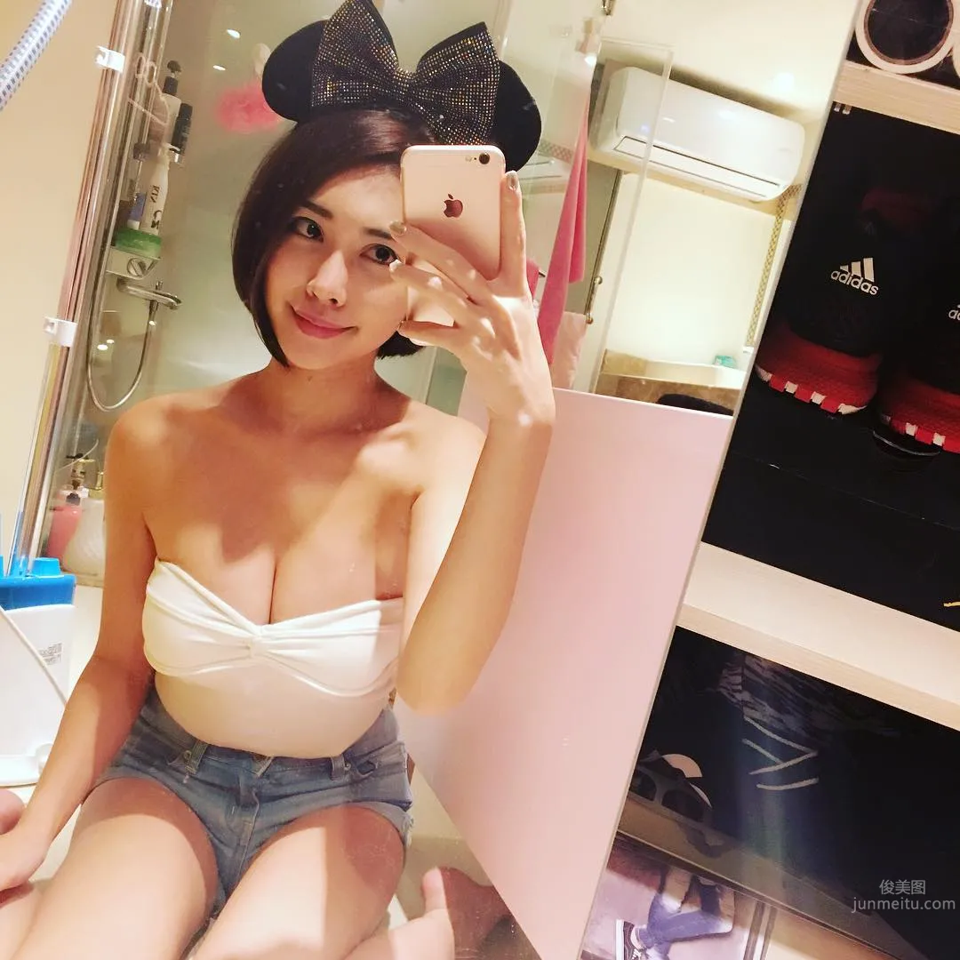龚映璇- 台湾最年轻的女主播私房照