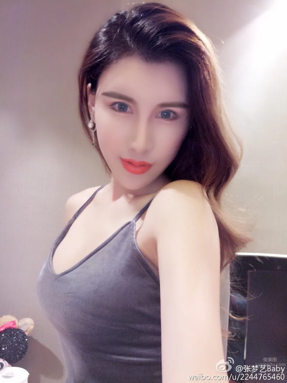 张梦艺- 高清微博私房美图