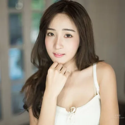 Thanyarat Charoenpornkittada- 日韩泰中四国混血校花海量美图