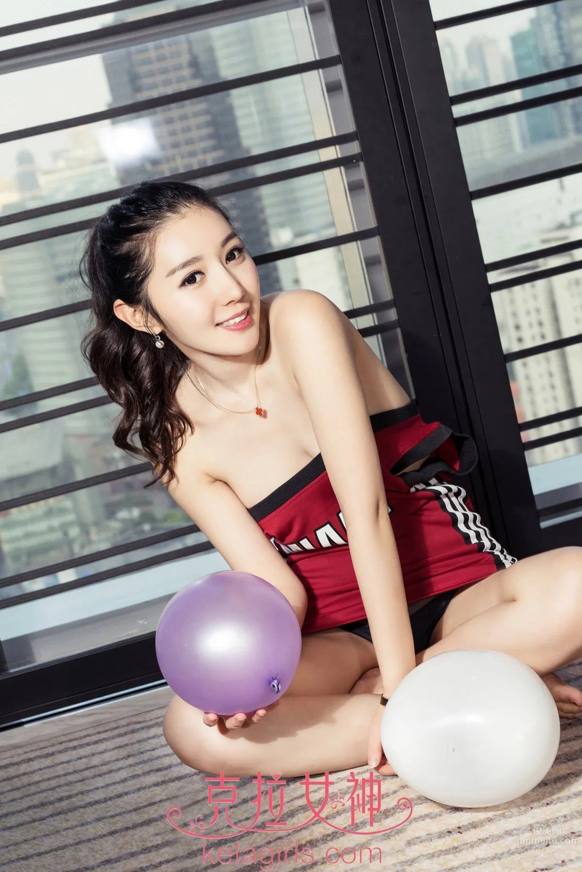高子琁格格 《NBA女神球迷》