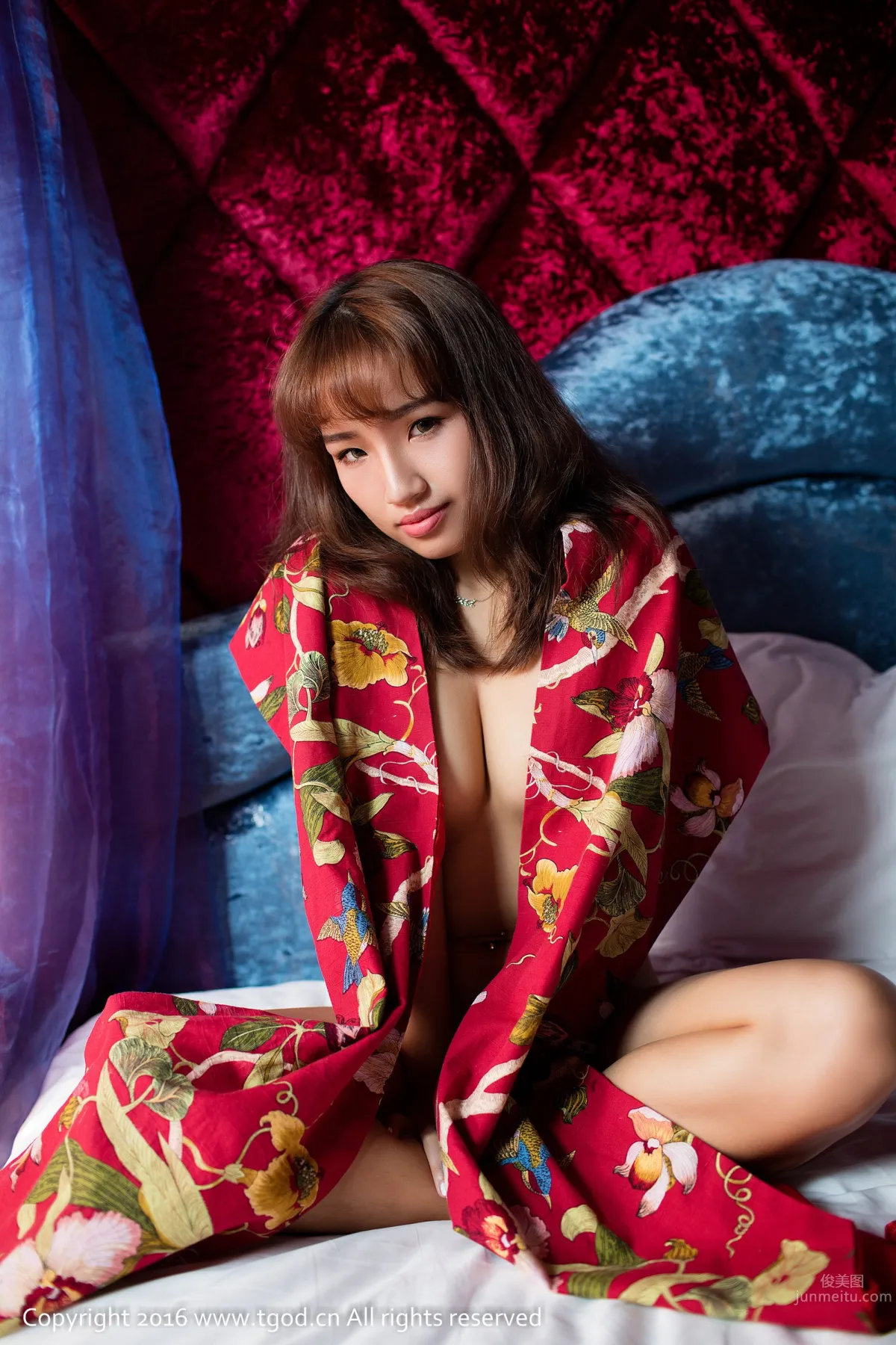 可儿kayen- [TGOD推女神] 眼波荡漾似春水