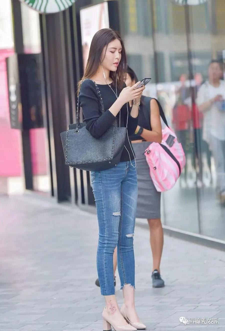街拍身材好，颜值高