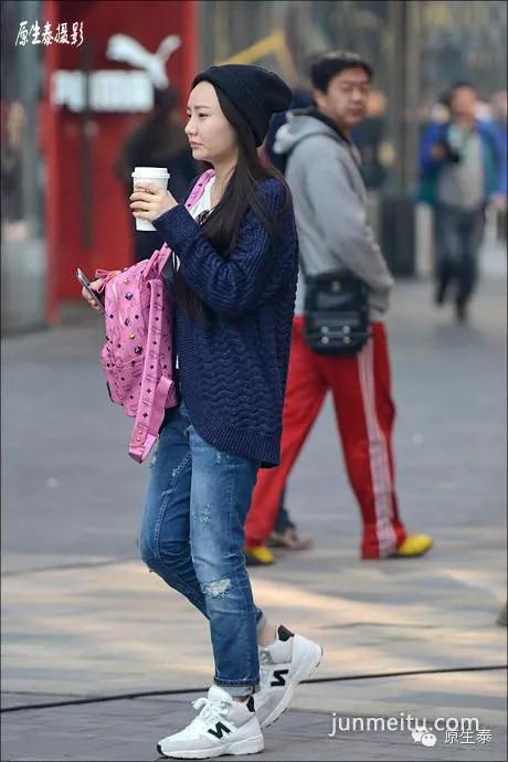 抓拍什么样的女人具有较高的回头率！