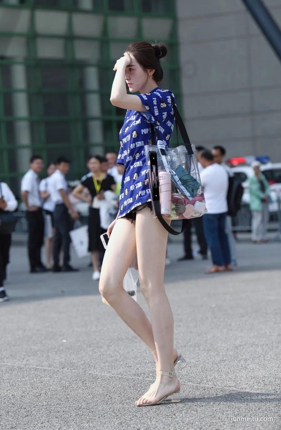 街拍长腿高跟美女，美的真是不讲道理啊