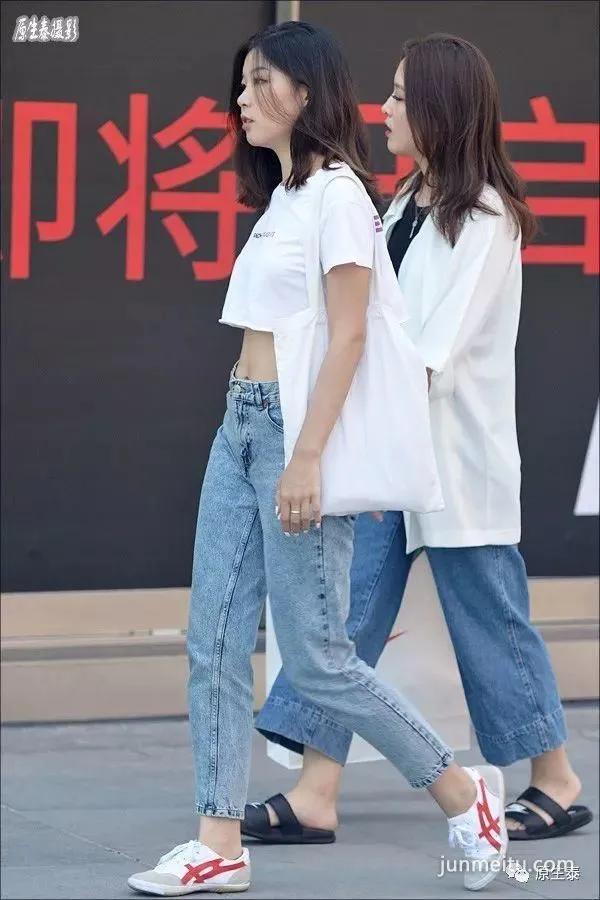 街拍传说中的魔鬼身材，盛夏显露正当时！