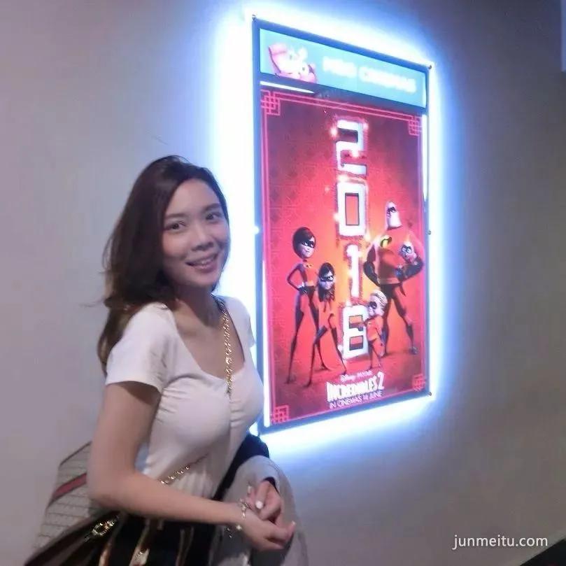 摄影作品丨气质御姐穿啥都那么美