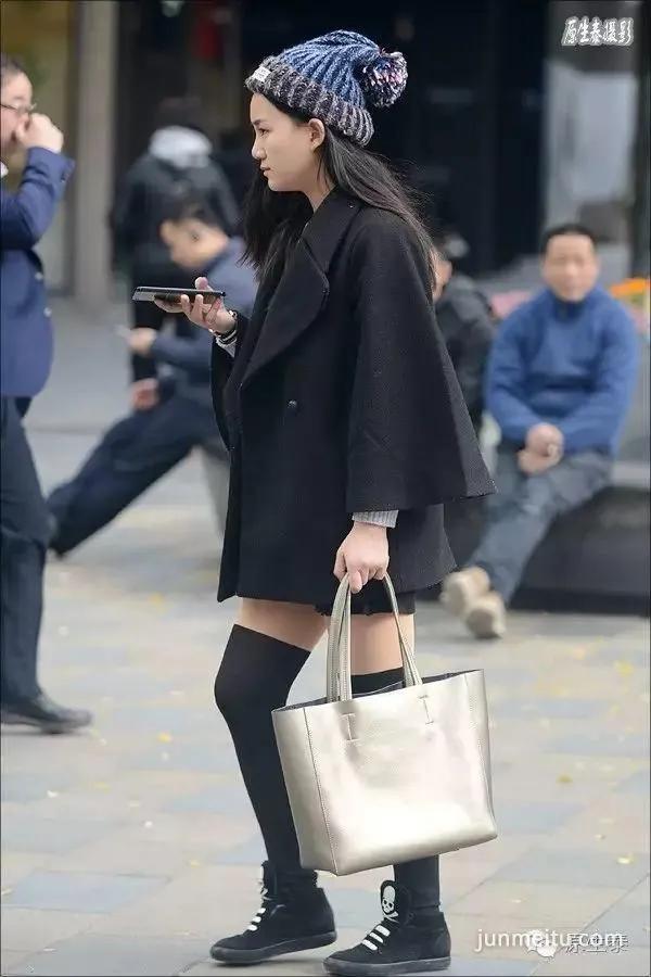 街拍美女身材好颜值高,走哪都惹眼!(组图)