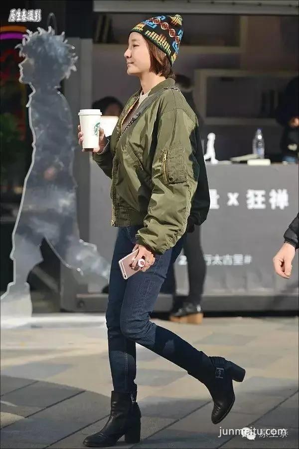 街拍美女身材好颜值高,走哪都惹眼!(组图)