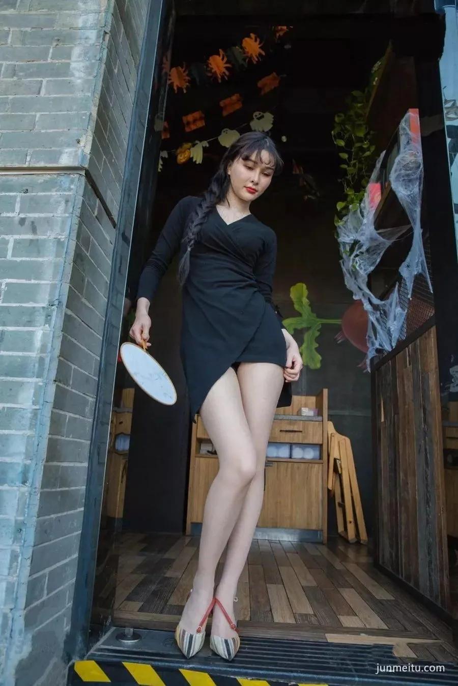 一丝一线 · 倾城倾国